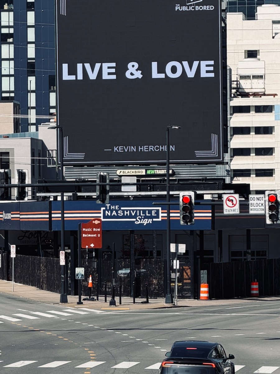 Nashville billboard airing: LIVE & LOVE